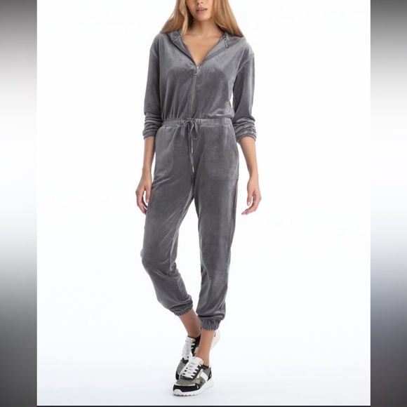 Juicy Couture Pants - Juicy Couture Gray Velour Hooded Jumpsuit – Size Small